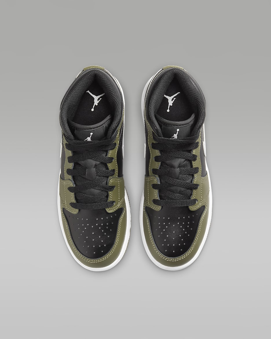 Air Jordan 1 Mid Big Kids Shoes. Nike